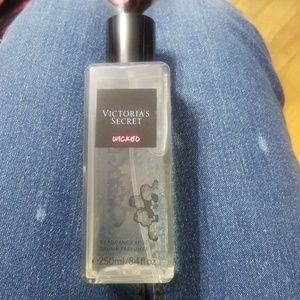 Victoria's Secret fragrance mist